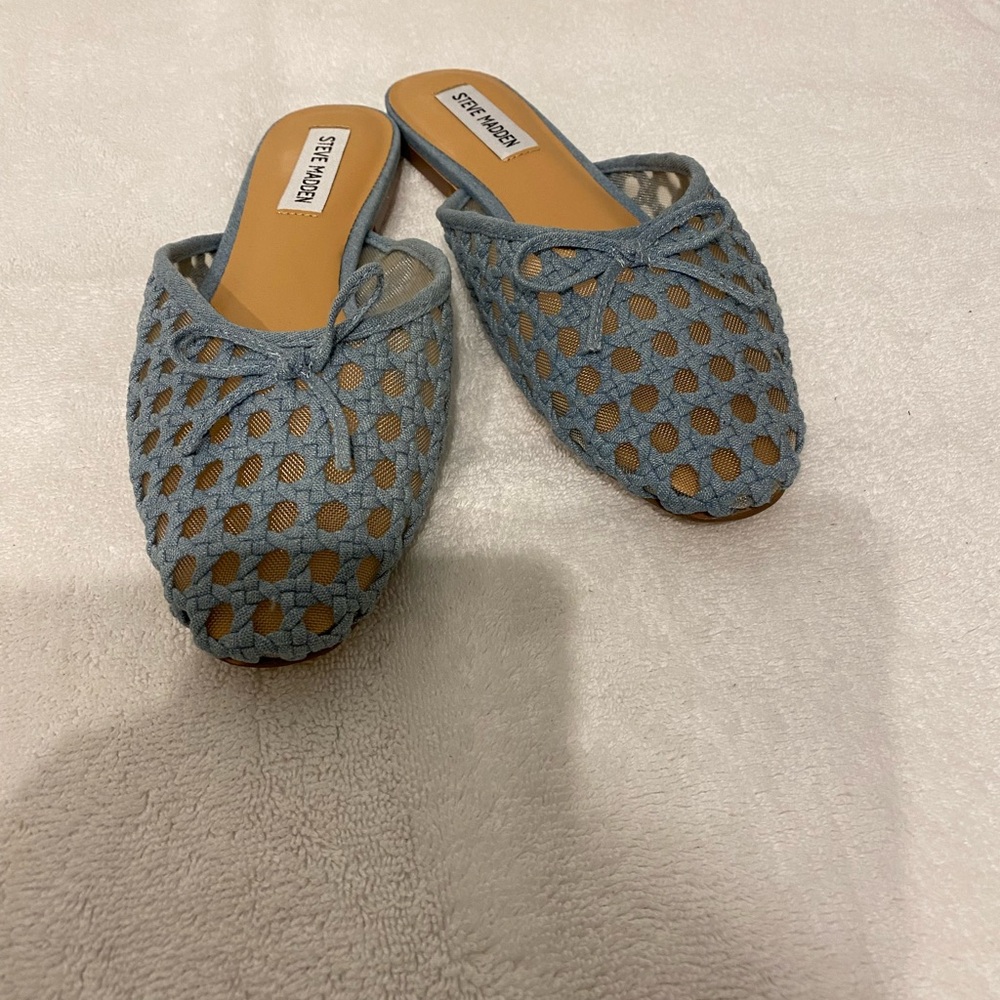 NEW STEVE MADDEN BIRDEE DENIM MULES SZ 8